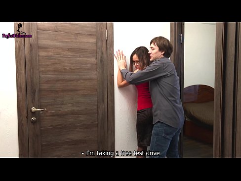 ❤️ Sexy makelaar ruk sensueel haar poes en naai terwyl sy haar woonstel verkoop - Krempai ️ Sluts by ons ☑