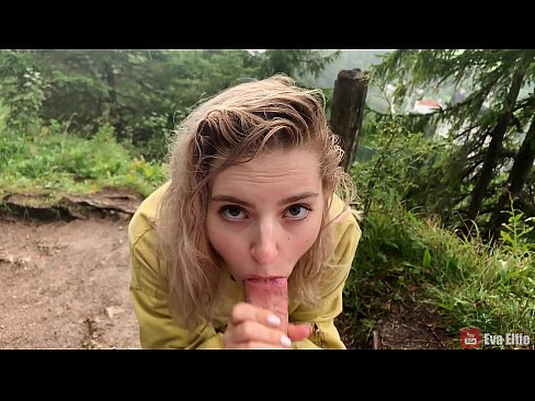 ❤️ Meisie sluk cum na 'n openbare blowjob - Eva Elfi ️ Sluts by ons ☑